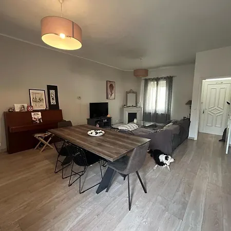 Сasa de vacaciones Agreable Maison De